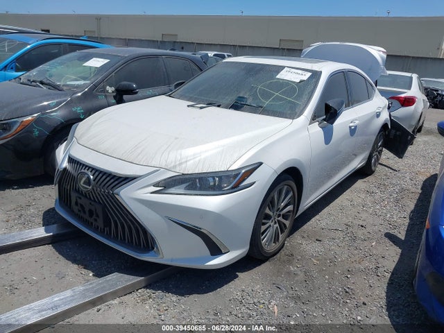 Lexus ES 350 2020 58ADZ1B18LU074819 Image 2