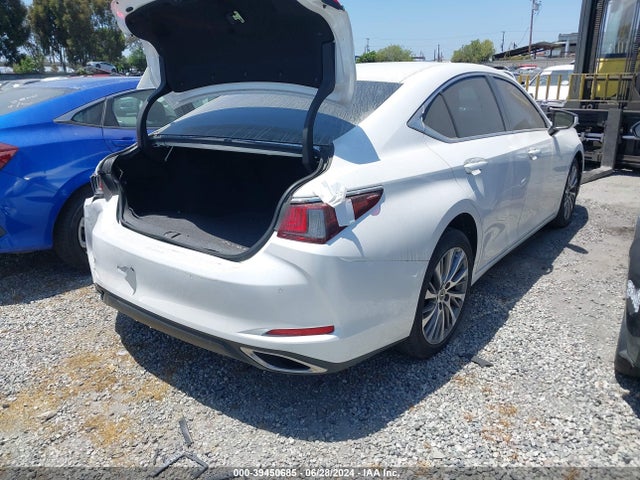 Lexus ES 350 2020 58ADZ1B18LU074819 Image 4