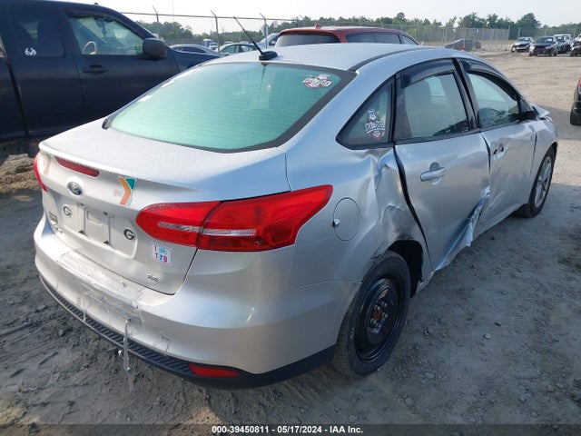 Ford FOCUS SE 2018 1FADP3F26JL295490 Image 4