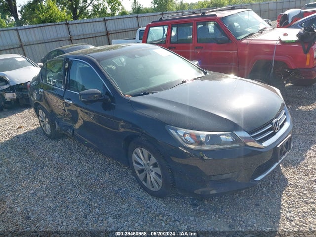 2014 1HGCR3F84EA040831 main image