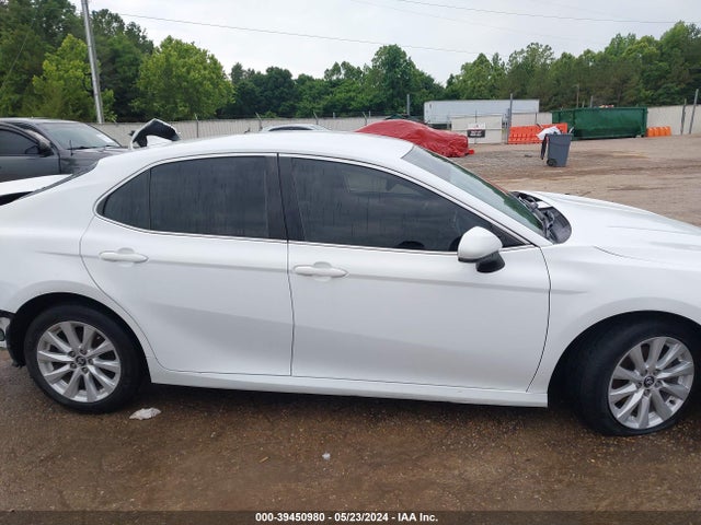 Toyota CAMRY LE 2020 4T1C11AK4LU916379 Image 14