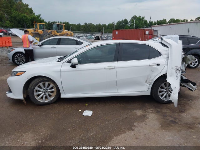 Toyota CAMRY LE 2020 4T1C11AK4LU916379 Image 15