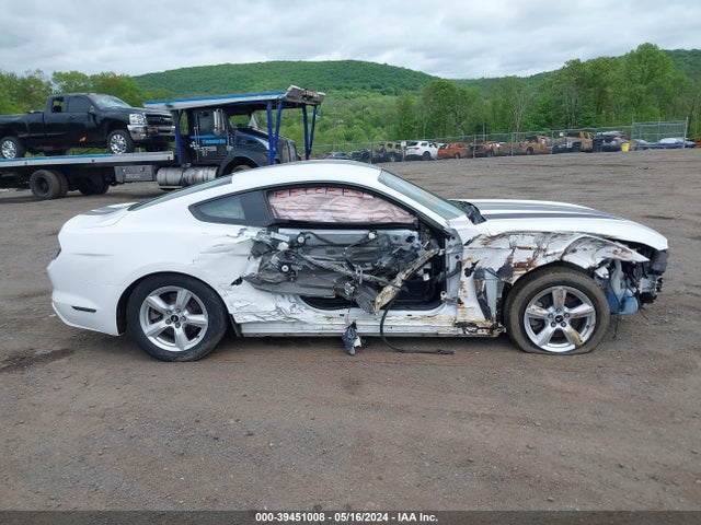 Ford Mustang V6 2015 1FA6P8AM7F5427103 Image 13