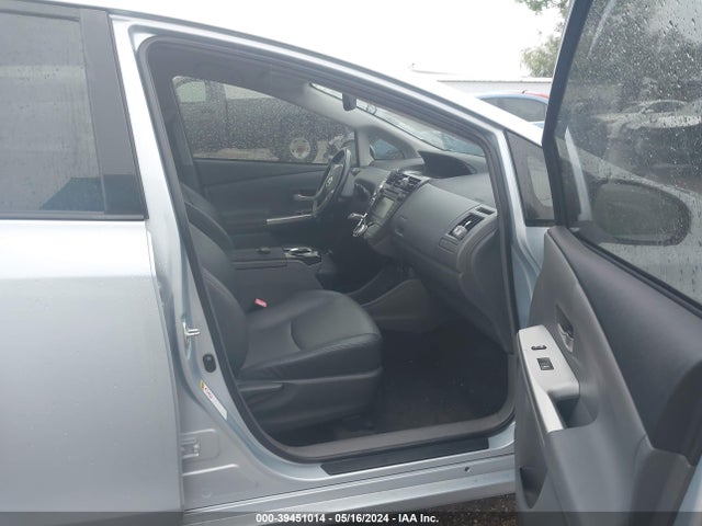 Toyota Prius V Five 2014 JTDZN3EU7E3312358 Image 5