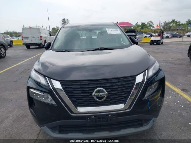 5N1AT3BA5MC718923 Nissan Rogue Sv Fwd