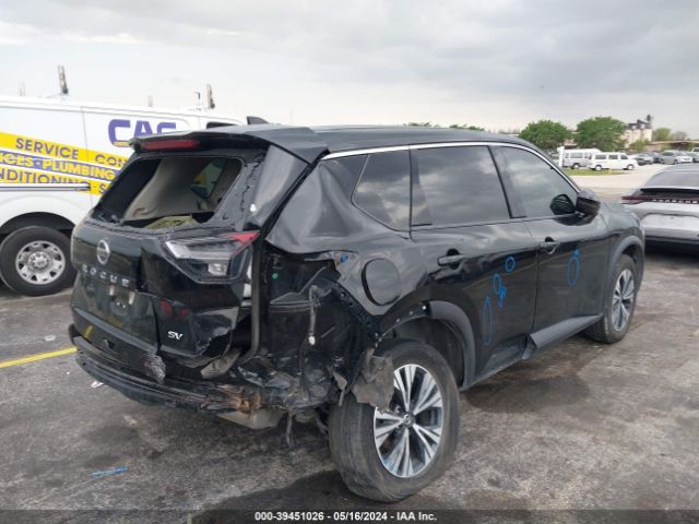 5N1AT3BA5MC718923 Nissan Rogue Sv Fwd