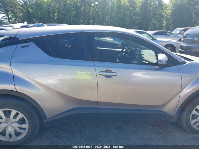 Toyota C-HR LE 2020 JTNKHMBX9L1089774 Image 13