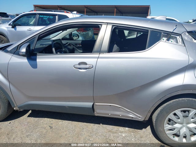 Toyota C-HR LE 2020 JTNKHMBX9L1089774 Image 14