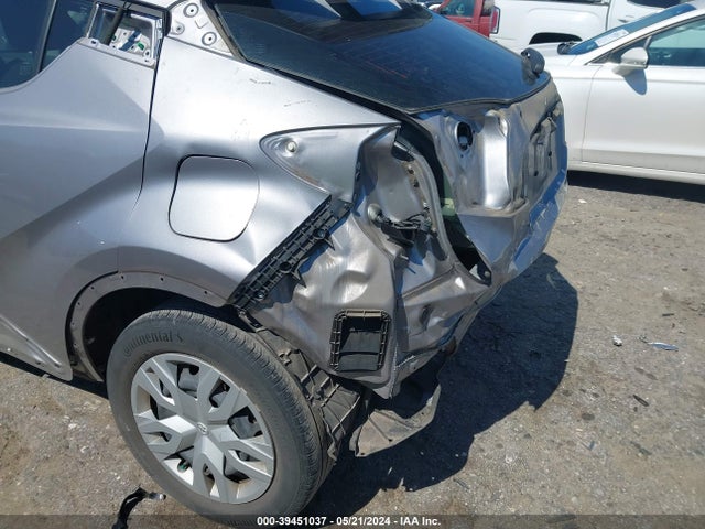 Toyota C-HR LE 2020 JTNKHMBX9L1089774 Image 17