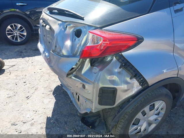 Toyota C-HR LE 2020 JTNKHMBX9L1089774 Image 18
