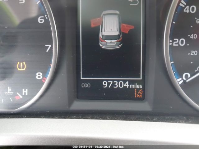2T3ZFREV2HW320345 Toyota RAV4 LE