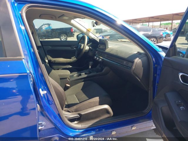 2HGFE2F29NH528415 Honda Civic Lx