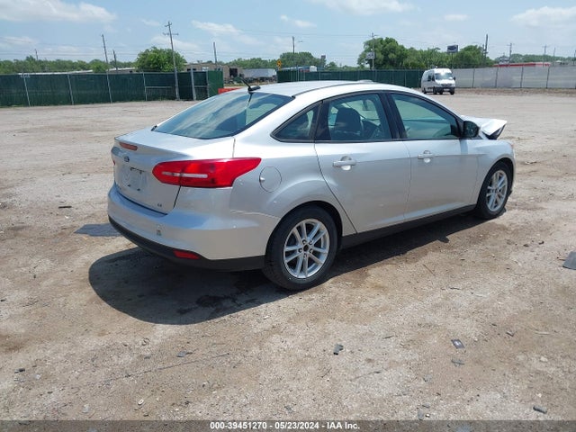 Ford FOCUS SE 2015 1FADP3F25FL327319 Image 4