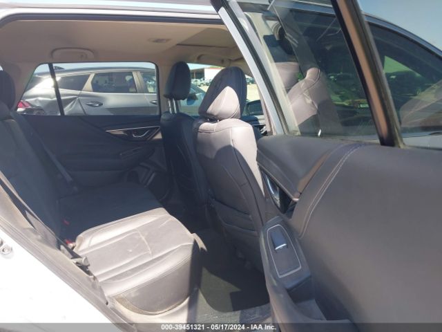 4S4BTANC8P3162083 Subaru Outback Limited