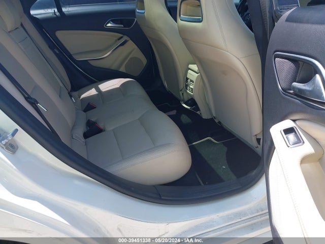 Mercedes-Benz CLA 250 2015 WDDSJ4EB4FN203725 Image 8