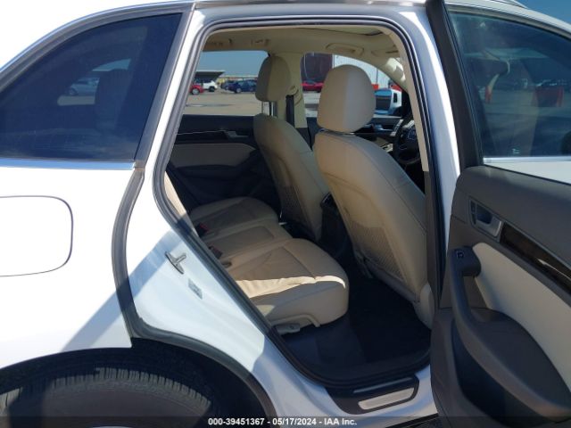 WA1LFAFP3FA121074 Audi Q5 2.0t Premium