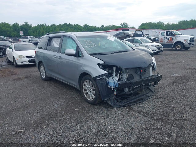 Toyota Sienna Xle 7 Passenger 2017 5TDDZ3DC8HS172489 zdjęcie główne
