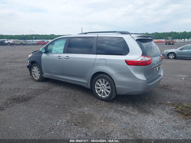 Toyota Sienna Xle 7 Passenger 2017 5TDDZ3DC8HS172489 Image 14