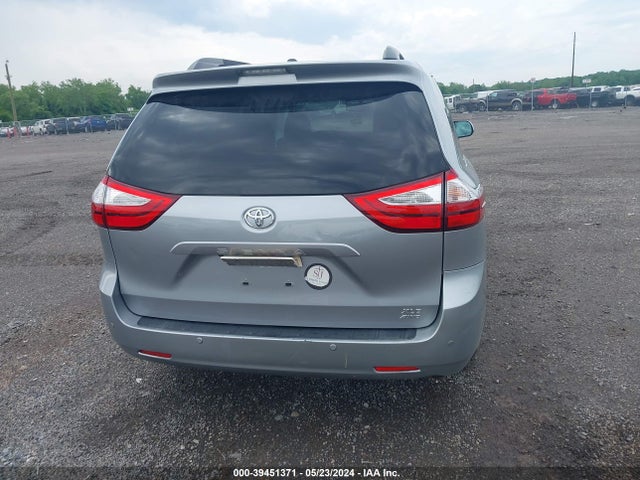 Toyota Sienna Xle 7 Passenger 2017 5TDDZ3DC8HS172489 Image 16