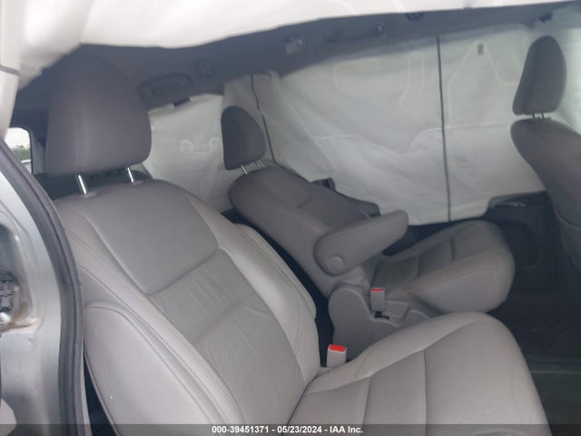 Toyota Sienna Xle 7 Passenger 2017 5TDDZ3DC8HS172489 Image 8