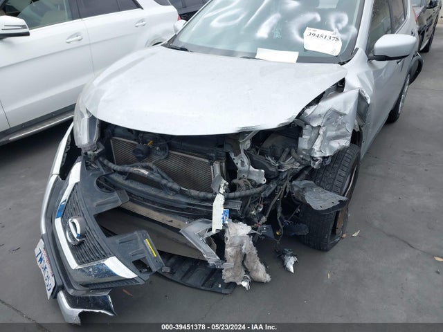 Nissan ROGUE S 2017 KNMAT2MV9HP554363 Image 6
