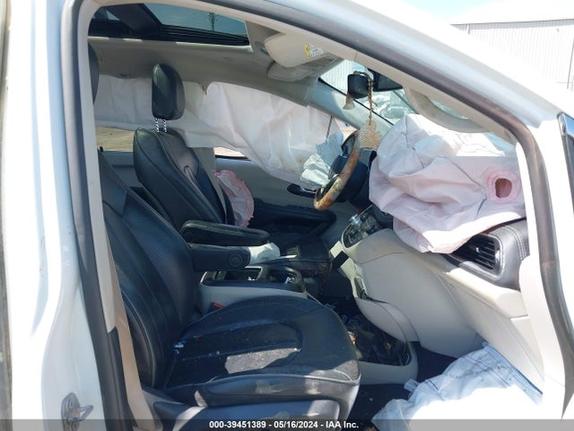 2C4RC1GGXLR103735 Chrysler Pacifica Limited