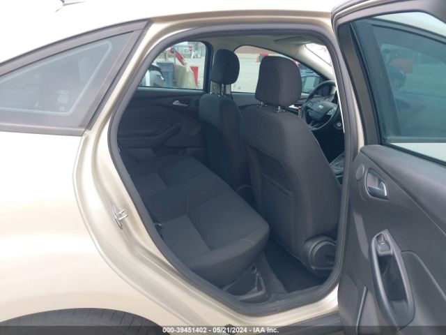 1FADP3H24JL204228 Ford FOCUS SEL