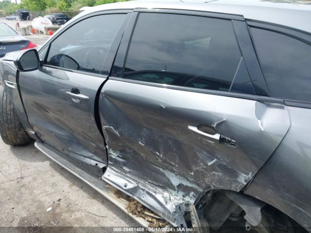 SADCM2BV7HA881585 Jaguar F-PACE S