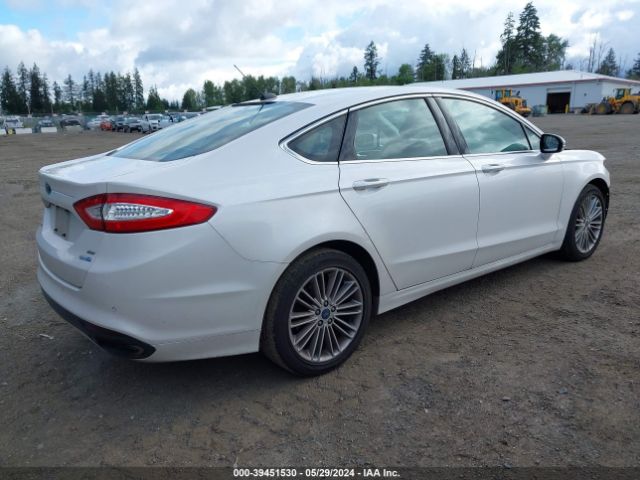 3FA6P0T92GR116333 Ford FUSION SE