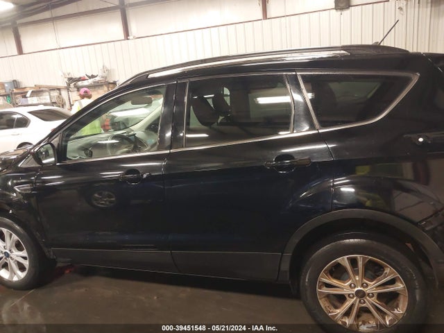 Ford ESCAPE SE 2018 1FMCU9GD1JUA22805 Image 15