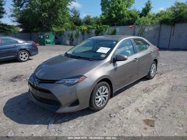 Toyota COROLLA LE 2017 2T1BURHE7HC838917 Image 2