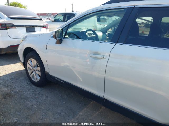 4S4BSAFC6K3364561 Subaru Outback 2.5i Premium