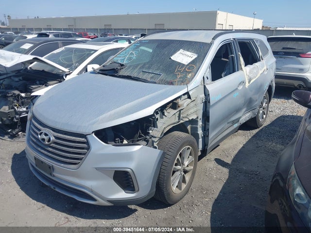 Hyundai Santa Fe Se 2017 KM8SM4HF9HU168006 Image 2