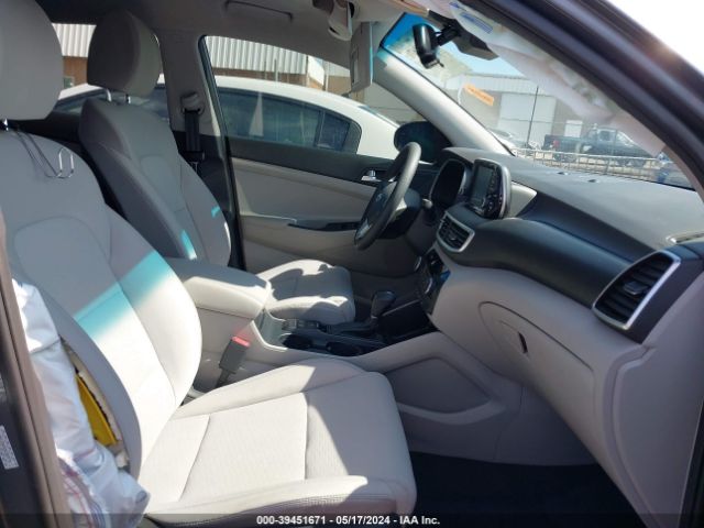 KM8J33A46MU389770 Hyundai Tucson Value