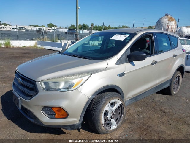 Ford ESCAPE S 2017 1FMCU0F77HUD42213 Image 2