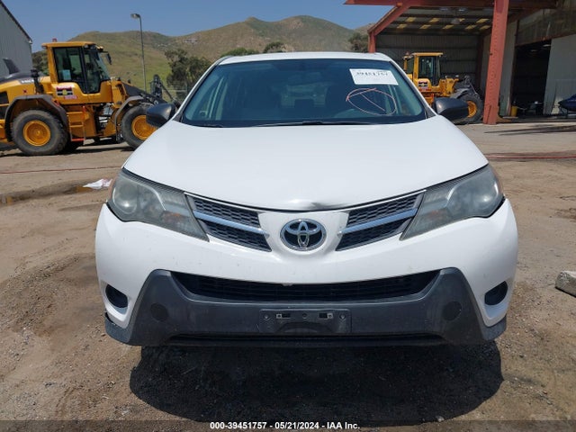 Toyota RAV4 LE 2015 JTMZFREV4FJ055357 Image 12