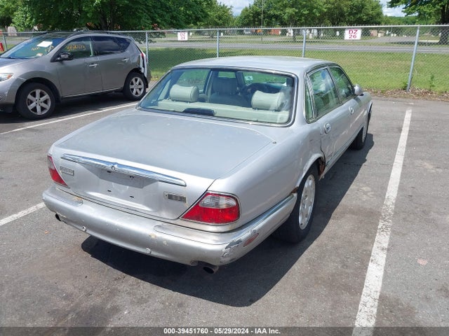 2002 JAGUAR XJ8 SAJDA14C62LF46428 Photo 3