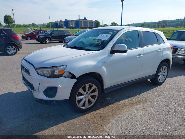 4A4AR3AUXFE031886 Mitsubishi Outlander Sport Es