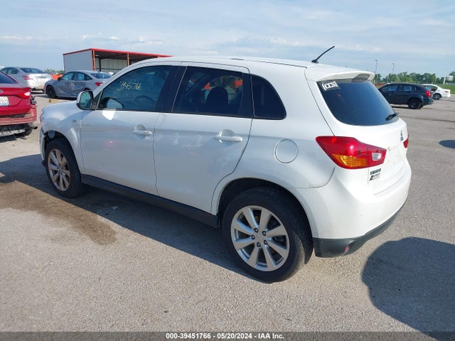 4A4AR3AUXFE031886 Mitsubishi Outlander Sport Es