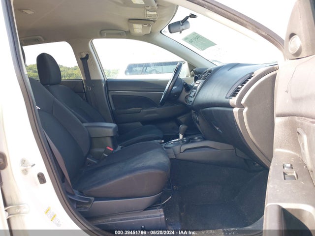 4A4AR3AUXFE031886 Mitsubishi Outlander Sport Es