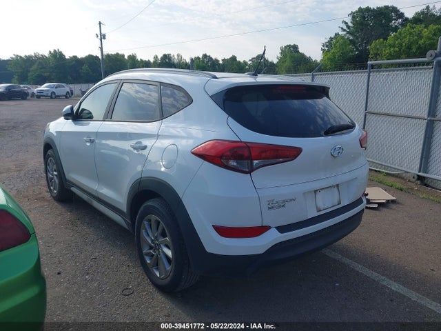 Hyundai TUCSON SE 2017 KM8J33A49HU471028 Image 3