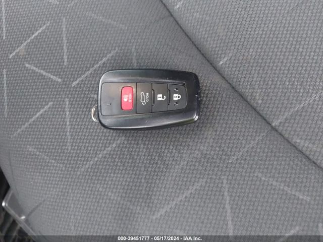 2T3W1RFV0RW313072 Toyota Rav4 Xle