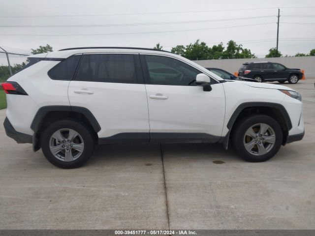 2T3W1RFV0RW313072 Toyota Rav4 Xle