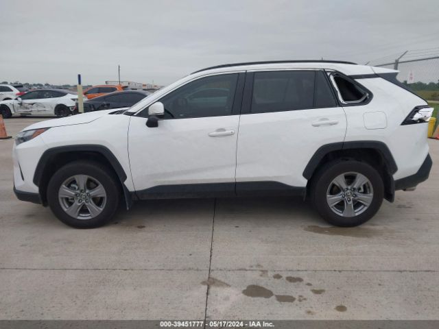 2T3W1RFV0RW313072 Toyota Rav4 Xle