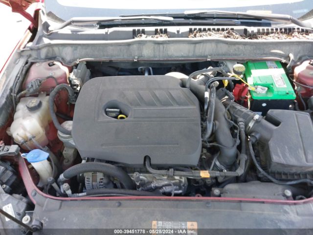 3FA6P0HD1FR197031 Ford FUSION SE