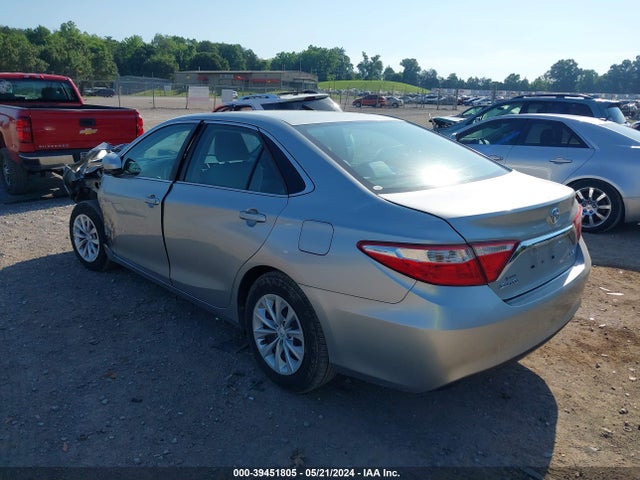 Toyota CAMRY LE 2015 4T4BF1FK0FR486270 Image 3