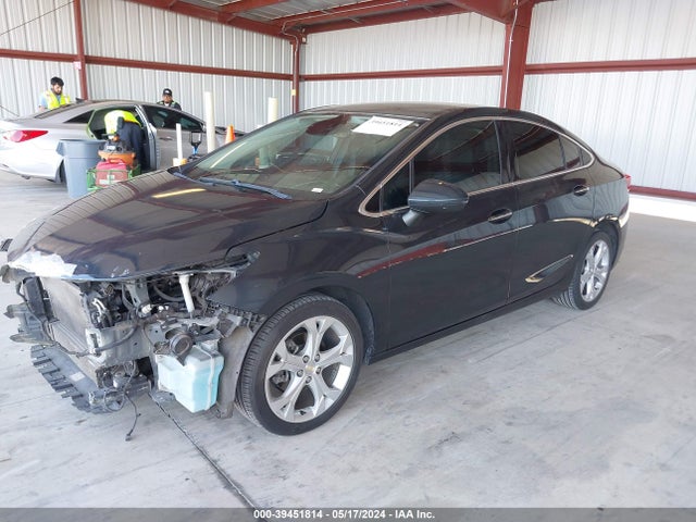 Chevrolet Cruze Premier Auto 2018 1G1BF5SM4J7142177 Image 2