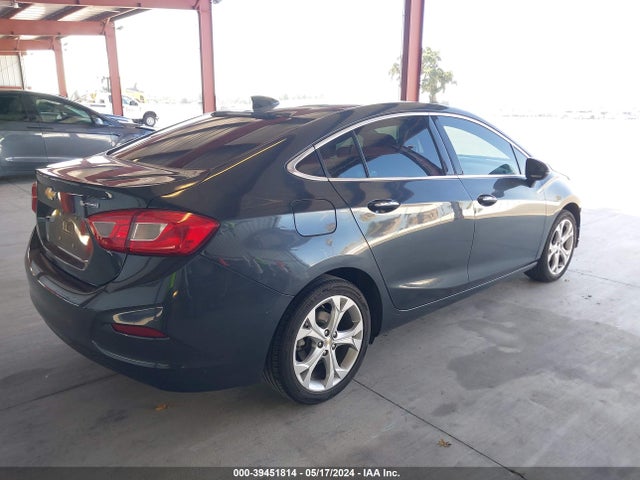 Chevrolet Cruze Premier Auto 2018 1G1BF5SM4J7142177 Image 4