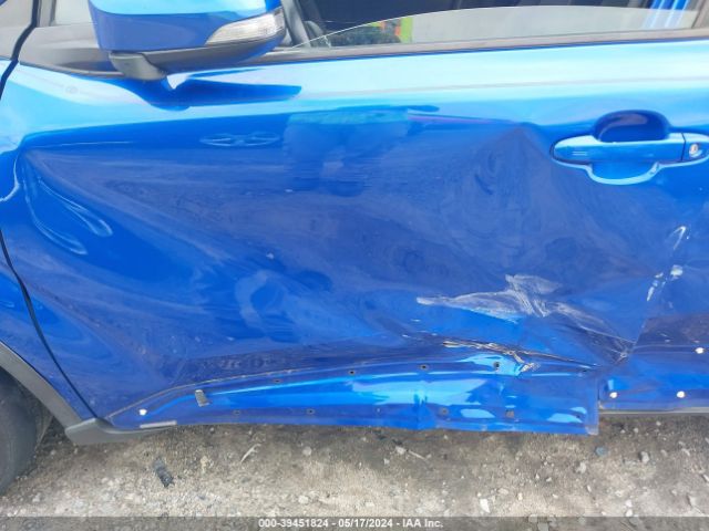 NMTKHMBX3JR026947 Toyota C-hr Xle Premium