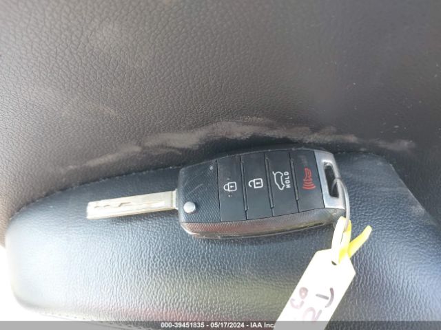5XYPG4A34JG344081 KIA Sorento 2.4l L
